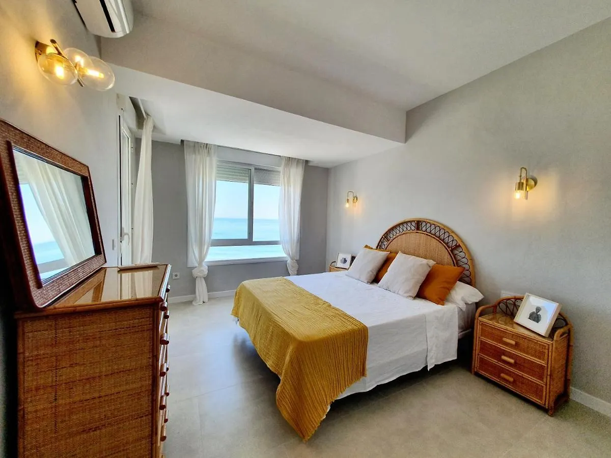 Estepona Vistamar 3 Bedrooms 0*,