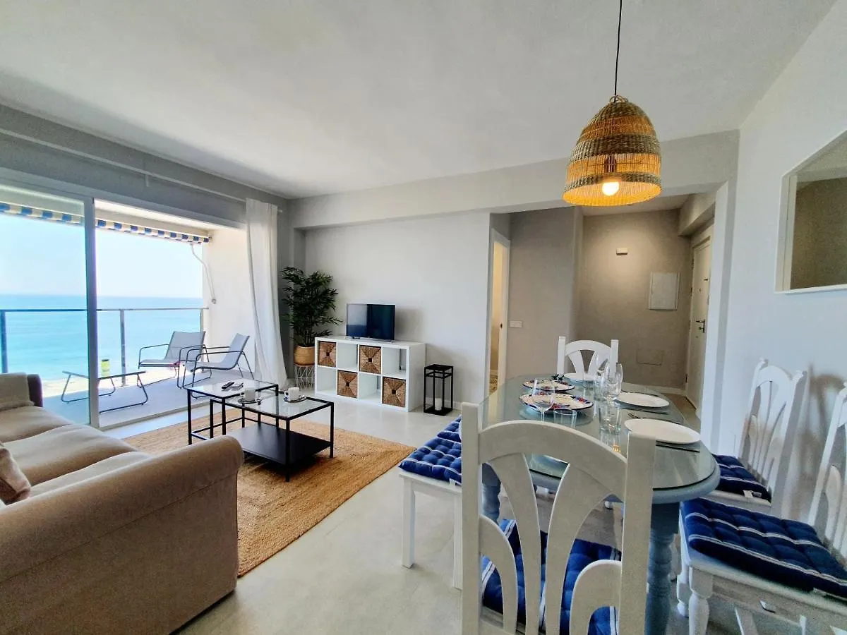 Estepona Vistamar 3 Bedrooms 0*,